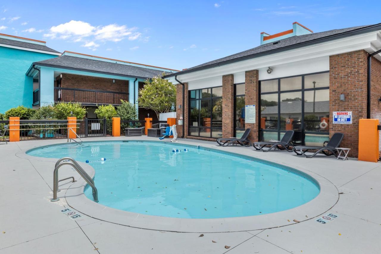 Garnet Inn & Suites, Morehead City Near Atlantic Beach Bagian luar foto