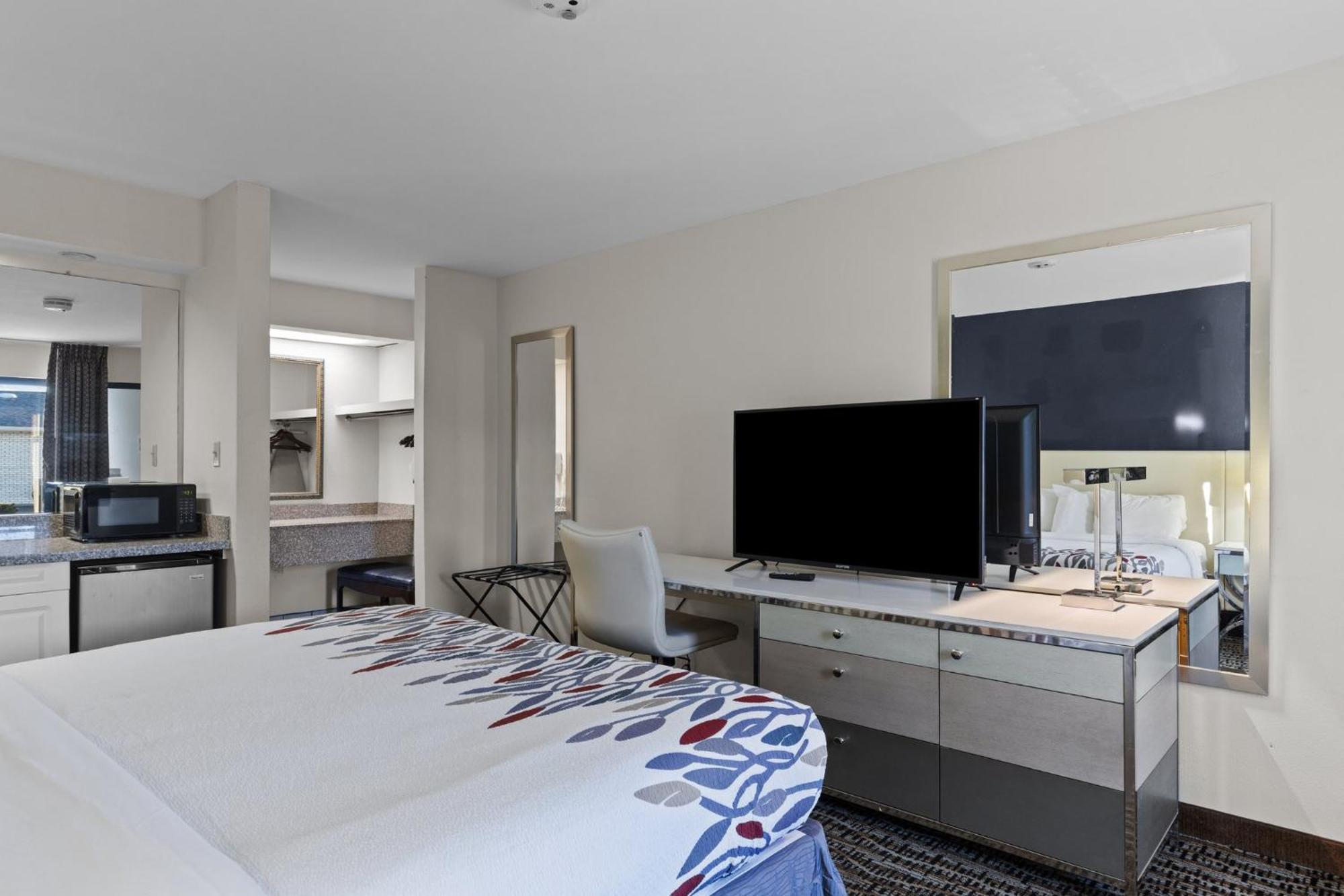 Garnet Inn & Suites, Morehead City Near Atlantic Beach Bagian luar foto