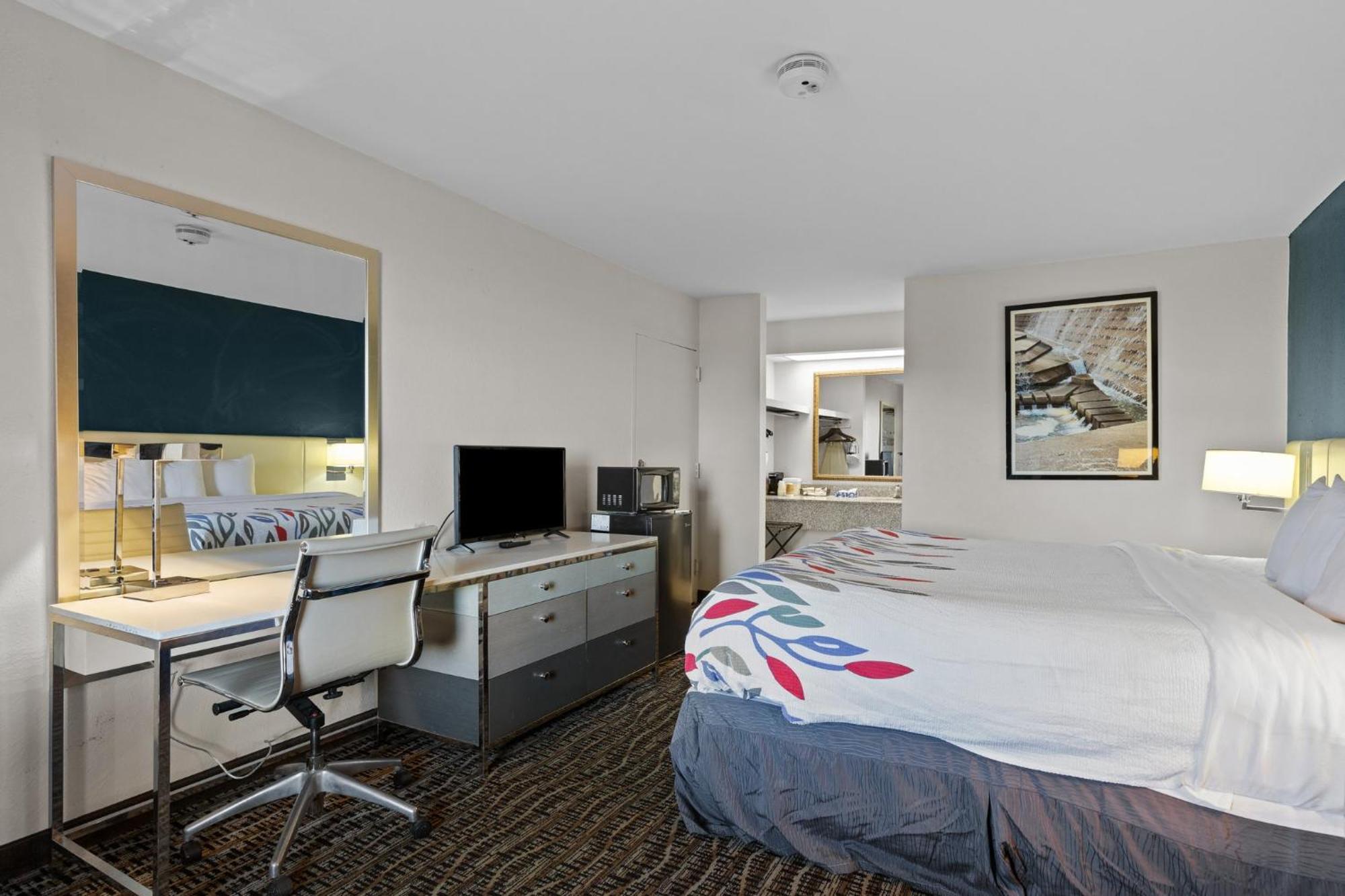 Garnet Inn & Suites, Morehead City Near Atlantic Beach Bagian luar foto